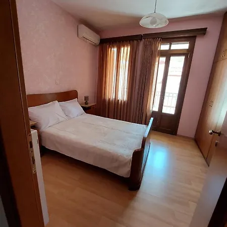Semesterbostad ανιτα's House *